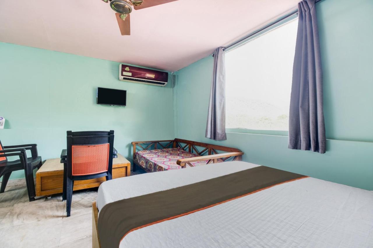 Hotel Collection O Palm Exotica Visakhapatnam Esterno foto