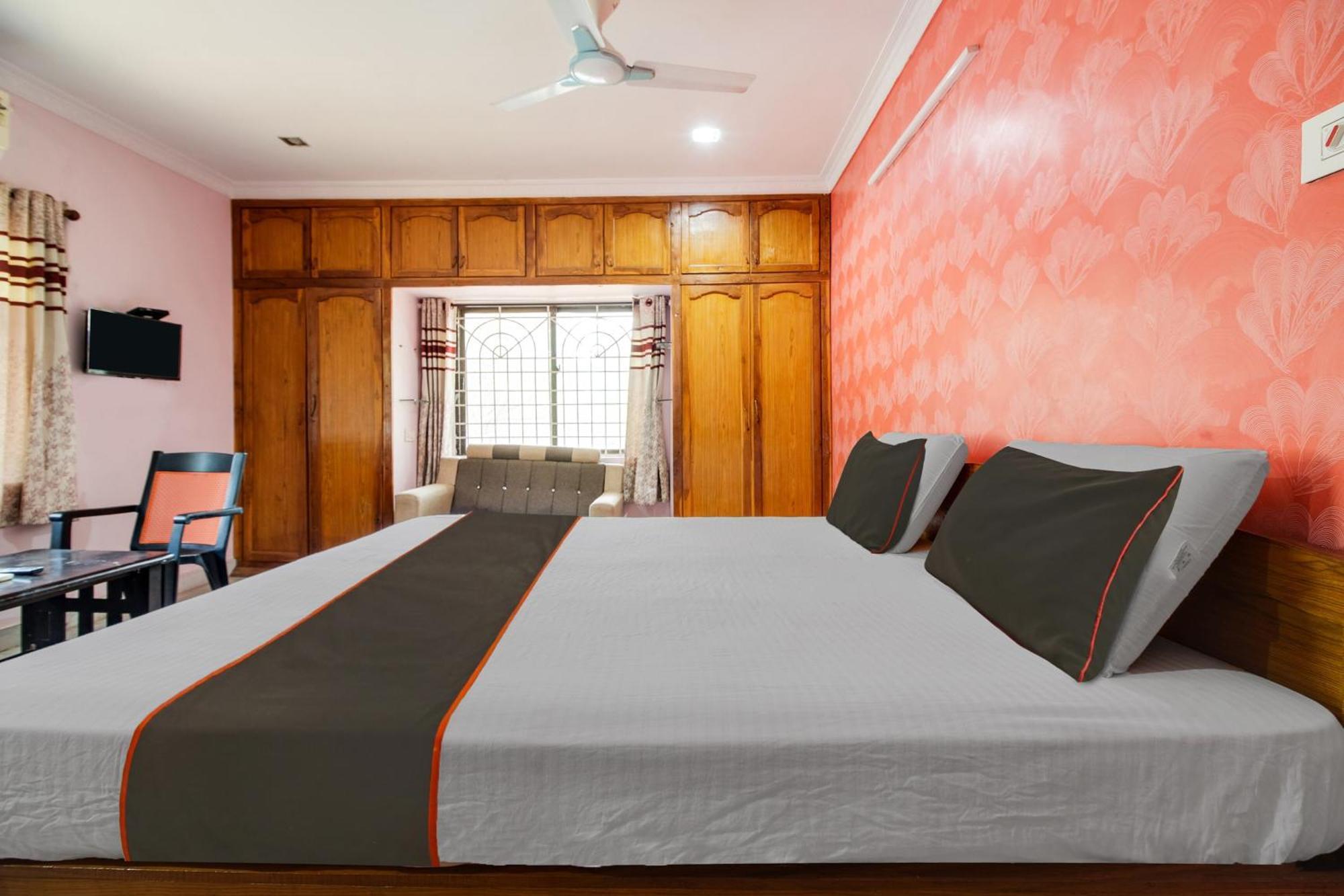 Hotel Collection O Palm Exotica Visakhapatnam Esterno foto